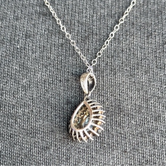 3/$30 ❤️ Blue CZ teardrop pendant necklace sterling silver 925, 18” chain - Picture 5 of 8